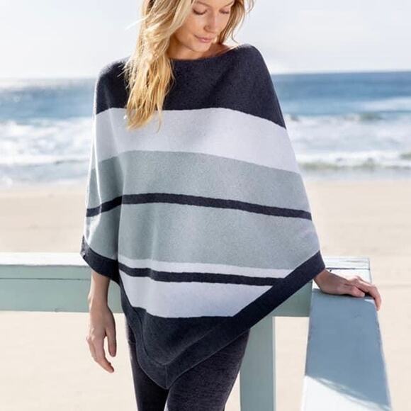 NEW Barefoot Dreams CozyChic Ultra Lite Gray Stripe Ocean Breeze Poncho One Size - Picture 7 of 9